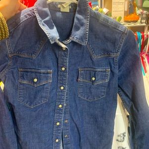 Levi’s jean jacket button down